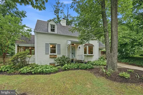 Exterior - 8902 Sudbury Rd, Silver Spring, MD 20901 photo 9 of 17