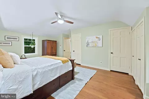 Bedroom - 8902 Sudbury Rd, Silver Spring, MD 20901 photo 3 of 17