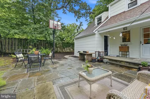 Exterior - 8902 Sudbury Rd, Silver Spring, MD 20901 photo 15 of 17