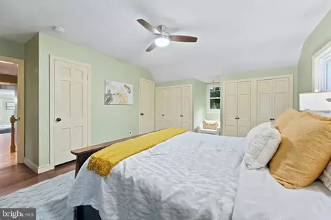 Bedroom - 8902 Sudbury Rd, Silver Spring, MD 20901 photo 5 of 17