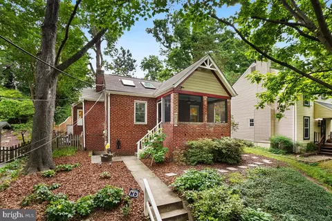 6717 Poplar Ave, Takoma Park, MD 20912