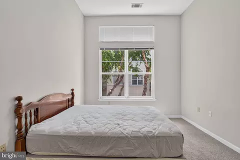 Bedroom - 1201 E West Hwy #241, Silver Spring, MD 20910 photo 2 of 5