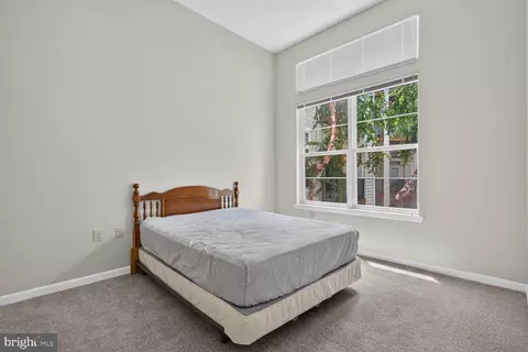 Bedroom - 1201 E West Hwy #241, Silver Spring, MD 20910 photo 1 of 5