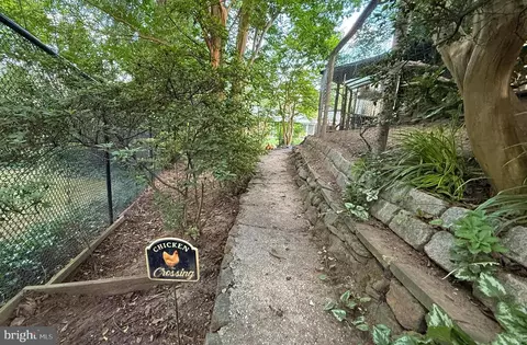 Exterior - 406 Belton Rd, Silver Spring, MD 20901 photo 10 of 10