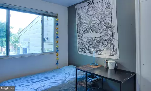 Bedroom - 406 Belton Rd, Silver Spring, MD 20901 photo 3 of 5