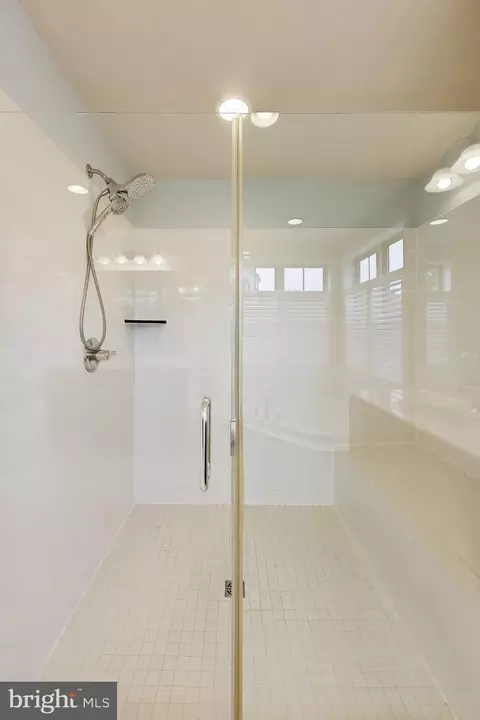 Bath - 13422 Redspire Dr, Silver Spring, MD 20906 photo 2 of 4
