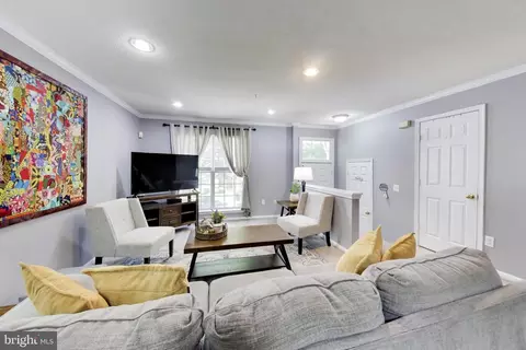 Living - 15108 Deer Valley Ter, Silver Spring, MD 20906 photo 1 of 2