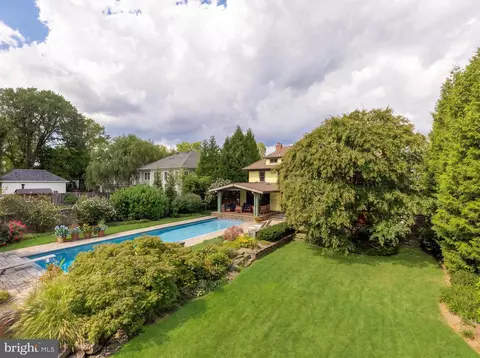 3626 Raymond St, Chevy Chase, MD 20815