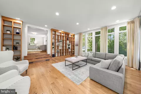 8800 Maywood Ave, Silver Spring, MD 20910 photo 8