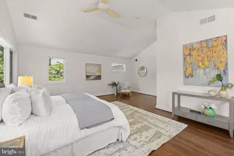 8800 Maywood Ave, Silver Spring, MD 20910 photo 24