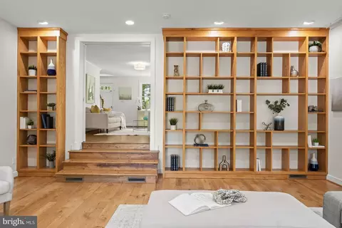 8800 Maywood Ave, Silver Spring, MD 20910 photo 9