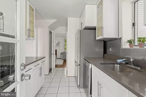 8800 Maywood Ave, Silver Spring, MD 20910 photo 13