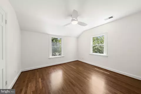 8800 Maywood Ave, Silver Spring, MD 20910 photo 28