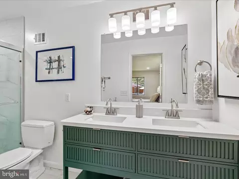 Bath - 903 Annmore Dr, Silver Spring, MD 20902 photo 1 of 3