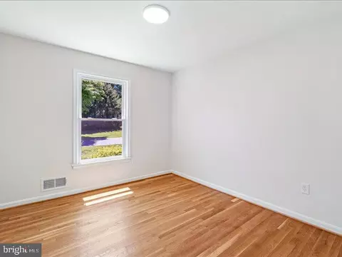 Bedroom - 903 Annmore Dr, Silver Spring, MD 20902 photo 2 of 4