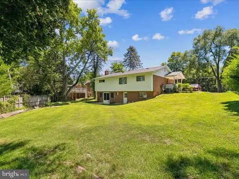 Exterior - 903 Annmore Dr, Silver Spring, MD 20902 photo 2 of 3