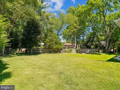 Exterior - 903 Annmore Dr, Silver Spring, MD 20902 photo 3 of 3
