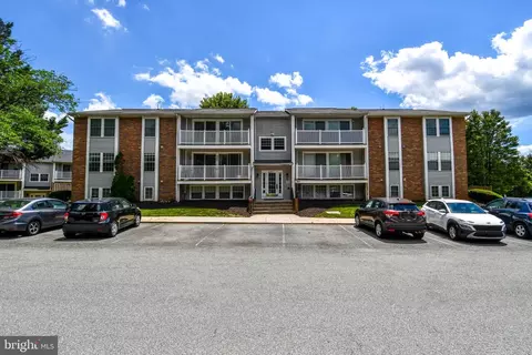 301 Palmspring Dr #2-4, Gaithersburg, MD 20878