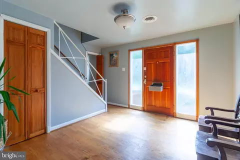 Entry Way - 10804 Lombardy Rd, Silver Spring, MD 20901 photo 2 of 6