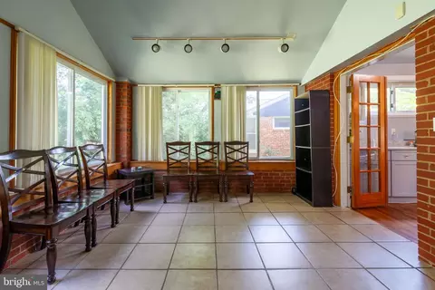 Entry Way - 10804 Lombardy Rd, Silver Spring, MD 20901 photo 4 of 6