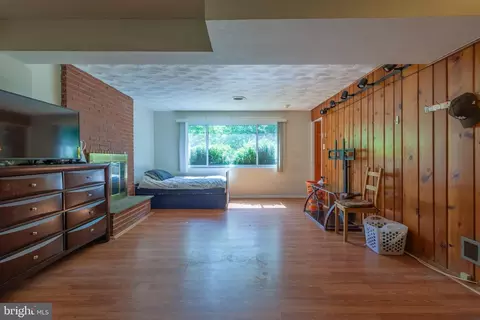 Bedroom - 10804 Lombardy Rd, Silver Spring, MD 20901 photo 3 of 3