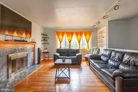 Living - 10804 Lombardy Rd, Silver Spring, MD 20901 photo 1 of 1
