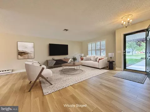 Living - 3513 Twin Branches Ct #38-B, Silver Spring, MD 20906 photo 1 of 2