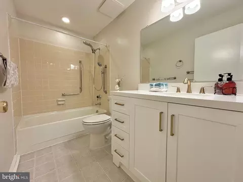Bath - 3513 Twin Branches Ct #38-B, Silver Spring, MD 20906 photo 2 of 2