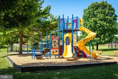 View/Area - 2800 Clear Shot Dr #9-35, Silver Spring, MD 20906 photo 1 of 1