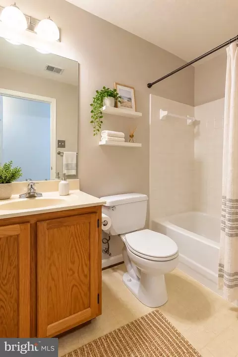 Bath - 2800 Clear Shot Dr #9-35, Silver Spring, MD 20906 photo 1 of 4