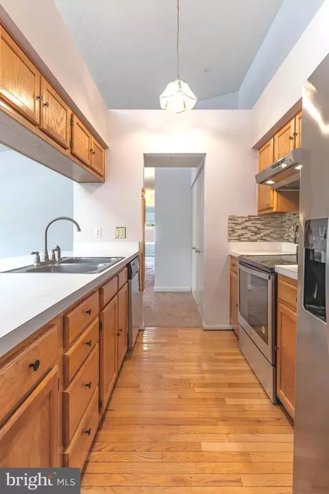 Kitchen - 2800 Clear Shot Dr #9-35, Silver Spring, MD 20906 photo 4 of 5