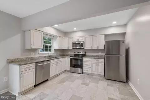 Kitchen - 1104 Travis Ln, Gaithersburg, MD 20879 photo 1 of 2