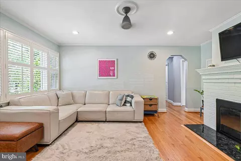 Living - 10211 Brookmoor Dr, Silver Spring, MD 20901 photo 1 of 1