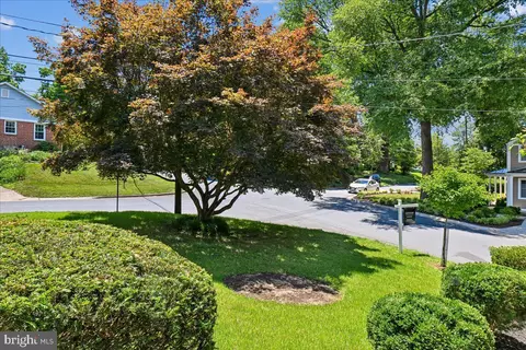 Exterior - 10211 Brookmoor Dr, Silver Spring, MD 20901 photo 6 of 6