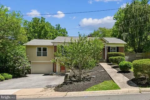 10211 Brookmoor Dr, Silver Spring, MD 20901