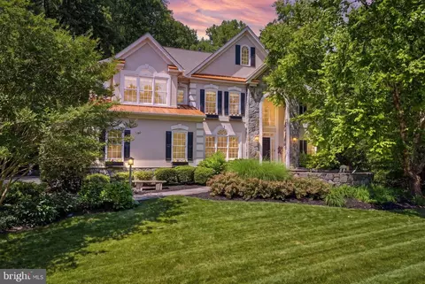 19313 Cissel Manor Dr, Poolesville, MD 20837