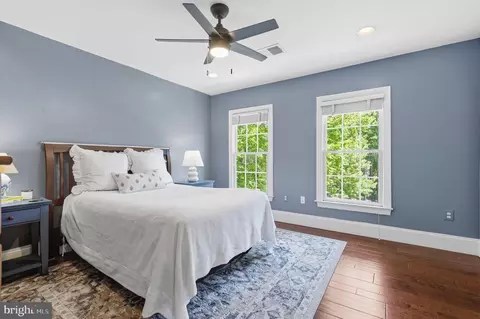 Bedroom - 19313 Cissel Manor Dr, Poolesville, MD 20837 photo 2 of 4