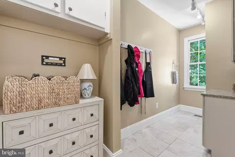 Entry Way - 19313 Cissel Manor Dr, Poolesville, MD 20837 photo 2 of 2