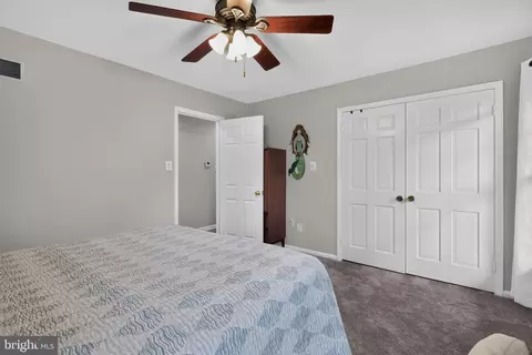 Bedroom - 512 Copley Ln, Silver Spring, MD 20904 photo 4 of 8