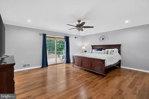 Bedroom - 512 Copley Ln, Silver Spring, MD 20904 photo 1 of 8