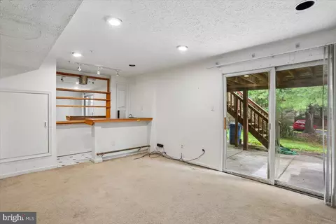 Living - 66 Shadowridge Ct, Olney, MD 20832 photo 7 of 7