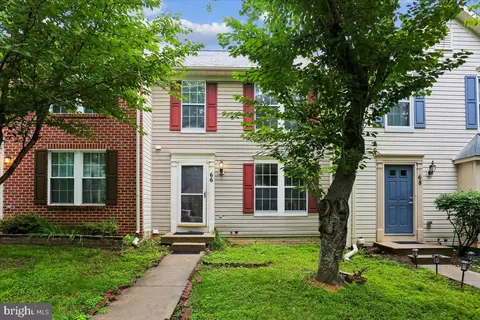 66 Shadowridge Ct, Olney, MD 20832