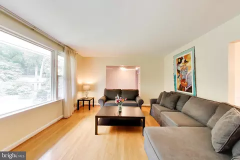 Living - 9210 Worth Ave, Silver Spring, MD 20901 photo 1 of 2