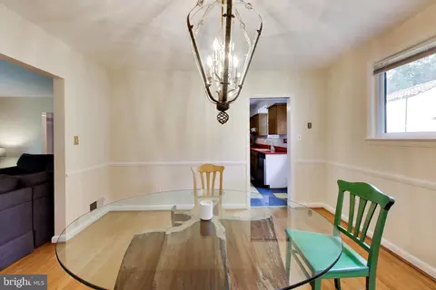 Dining - 9210 Worth Ave, Silver Spring, MD 20901 photo 2 of 3