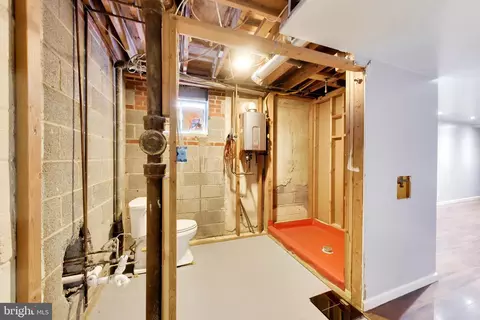Bath - 9210 Worth Ave, Silver Spring, MD 20901 photo 3 of 3