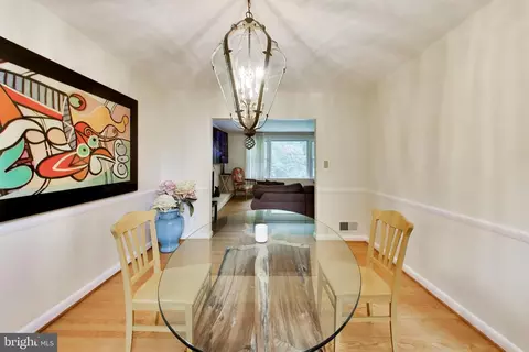 Dining - 9210 Worth Ave, Silver Spring, MD 20901 photo 3 of 3