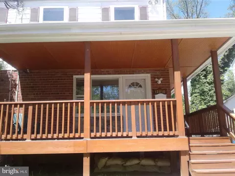 Exterior - 12030 Valleywood Dr, Silver Spring, MD 20902 photo 2 of 5