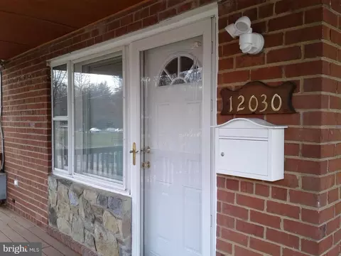 Exterior - 12030 Valleywood Dr, Silver Spring, MD 20902 photo 4 of 5