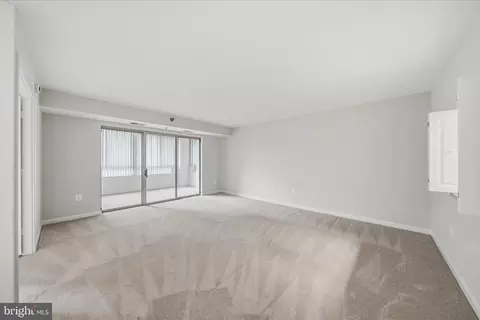 Living - 14809 Pennfield Cir #402, Silver Spring, MD 20906 photo 3 of 5