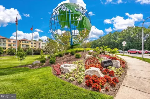 View/Area - 14809 Pennfield Cir #402, Silver Spring, MD 20906 photo 1 of 5